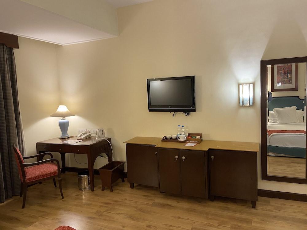 Welcomhotel By Itc Hotels, Cathedral Road, Chennai Exterior foto
